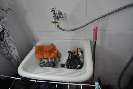 Casa de condomínio à venda com 40m², 2 quartos e 1 vagaÁrea de Serviço