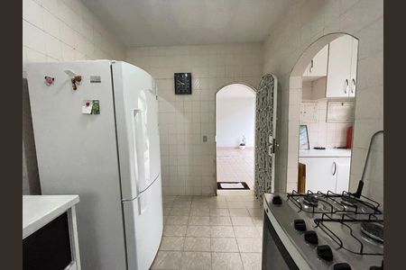 Casa à venda com 917m², 3 quartos e 6 vagas Casa à venda com 917m², 3 quartos e 6 vagasCozinha