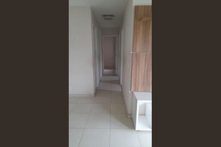 Apartamento à venda com 70m², 3 quartos e 1 vaga Apartamento à venda com 70m², 3 quartos e 1 vagaCorredor