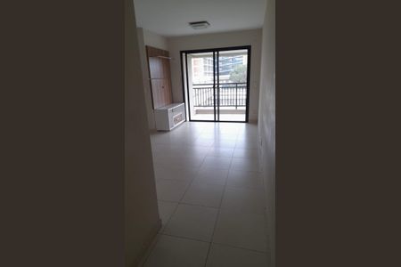 Apartamento à venda com 70m², 3 quartos e 1 vaga Apartamento à venda com 70m², 3 quartos e 1 vagaSala