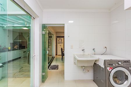 Casa para alugar com 320m², 3 quartos e 3 vagas Casa para alugar com 320m², 3 quartos e 3 vagasÁrea de Serviço
