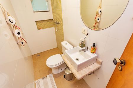 Casa para alugar com 320m², 3 quartos e 3 vagas Casa para alugar com 320m², 3 quartos e 3 vagasBanheiro da Piscina