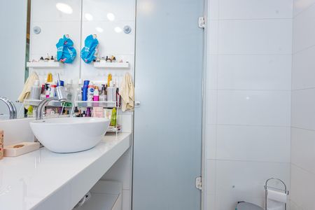 Casa para alugar com 320m², 3 quartos e 3 vagas Casa para alugar com 320m², 3 quartos e 3 vagasBanheiro da Suíte 3