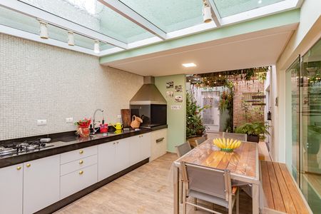 Casa para alugar com 320m², 3 quartos e 3 vagas Casa para alugar com 320m², 3 quartos e 3 vagasÁrea gourmet
