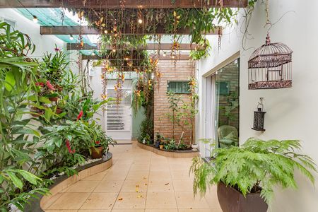 Casa para alugar com 320m², 3 quartos e 3 vagas Casa para alugar com 320m², 3 quartos e 3 vagasJardim