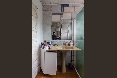 Casa para alugar com 49m², 3 quartos e sem vaga Casa para alugar com 49m², 3 quartos e sem vagaBanheiro