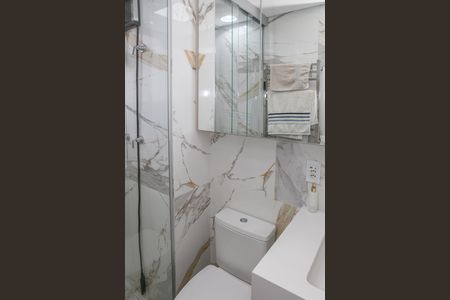 Apartamento à venda com 136m², 3 quartos e 3 vagas Apartamento à venda com 136m², 3 quartos e 3 vagasBanheiro da Suíte 1