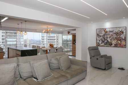 Apartamento à venda com 136m², 3 quartos e 3 vagas Apartamento à venda com 136m², 3 quartos e 3 vagasSala e Varanda Gourmet