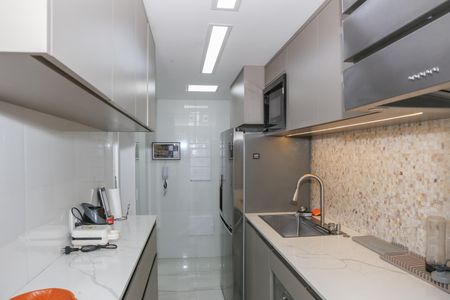 Apartamento à venda com 136m², 3 quartos e 3 vagas Apartamento à venda com 136m², 3 quartos e 3 vagasCozinha e Área de Serviço