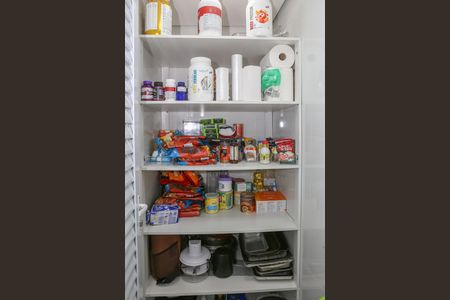 Apartamento à venda com 136m², 3 quartos e 3 vagas Apartamento à venda com 136m², 3 quartos e 3 vagasCozinha e Área de Serviço