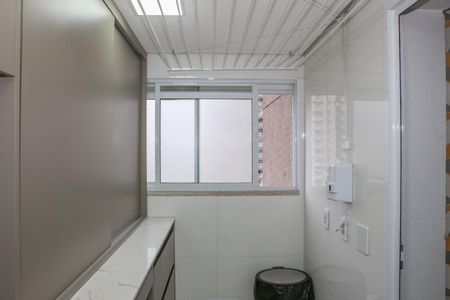 Apartamento à venda com 136m², 3 quartos e 3 vagas Apartamento à venda com 136m², 3 quartos e 3 vagasCozinha e Área de Serviço