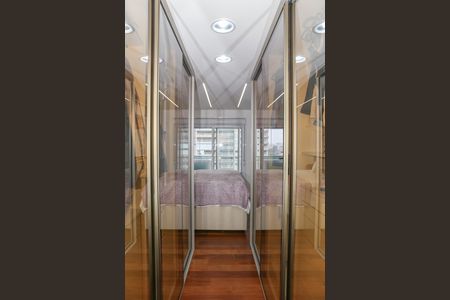 Apartamento à venda com 136m², 3 quartos e 3 vagas Apartamento à venda com 136m², 3 quartos e 3 vagasSuíte 1