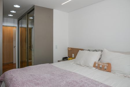 Apartamento à venda com 136m², 3 quartos e 3 vagas Apartamento à venda com 136m², 3 quartos e 3 vagasSuíte 1
