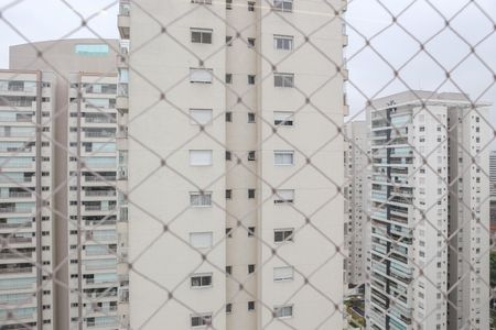 Apartamento à venda com 136m², 3 quartos e 3 vagas Apartamento à venda com 136m², 3 quartos e 3 vagasVista da Suíte 2