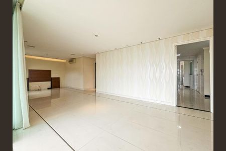 Apartamento para alugar com 167m², 4 quartos e 3 vagas Apartamento para alugar com 167m², 4 quartos e 3 vagasSala
