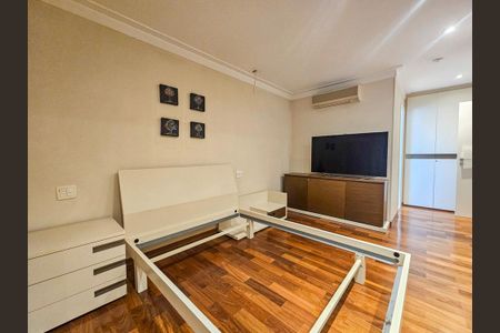 Apartamento para alugar com 167m², 4 quartos e 3 vagas Apartamento para alugar com 167m², 4 quartos e 3 vagasSuite 3