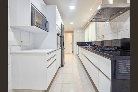 Cozinha de apartamento à venda com 4 quartos, 167m² em Brooklin, São Paulo