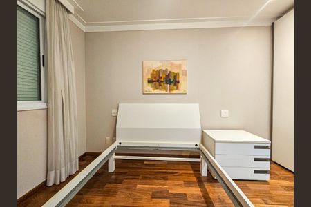 Apartamento para alugar com 167m², 4 quartos e 3 vagas Apartamento para alugar com 167m², 4 quartos e 3 vagasSuite 2