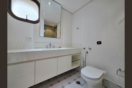 Apartamento à venda com 233m², 3 quartos e 2 vagasBanheiro Social