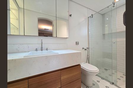 Apartamento à venda com 233m², 3 quartos e 2 vagasBanheiro da Suíte