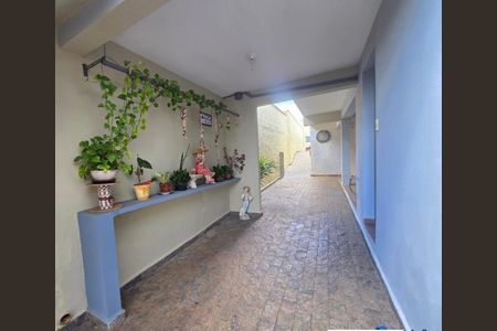 Casa à venda com 234m², 3 quartos e 4 vagas Casa à venda com 234m², 3 quartos e 4 vagasÁrea Externa