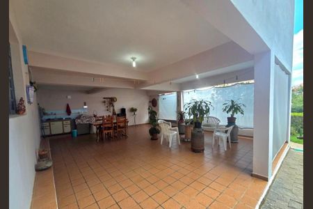 Casa à venda com 234m², 3 quartos e 4 vagas Casa à venda com 234m², 3 quartos e 4 vagasÁrea de Lazer