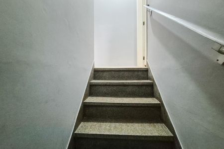 Casa à venda com 115m², 2 quartos e 2 vagasCorredor