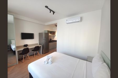 Quarto de kitnet/studio para alugar com 1 quarto, 24m² em Consolação, São Paulo