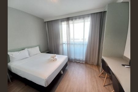 Quarto de kitnet/studio para alugar com 1 quarto, 24m² em Consolação, São Paulo