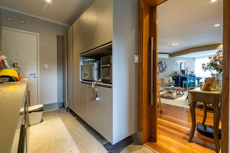 Apartamento à venda com 93m², 3 quartos e 2 vagasCozinha