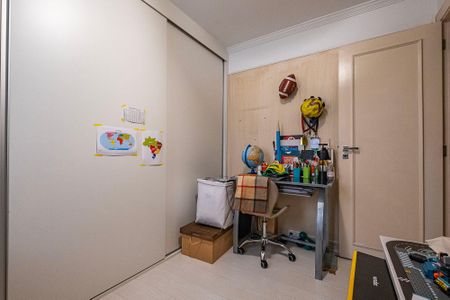Apartamento à venda com 93m², 3 quartos e 2 vagasQuarto 2