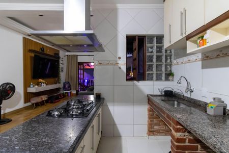 Casa à venda com 125m², 2 quartos e 2 vagas Casa à venda com 125m², 2 quartos e 2 vagasCozinha