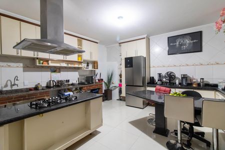Casa à venda com 125m², 2 quartos e 2 vagas Casa à venda com 125m², 2 quartos e 2 vagasCozinha