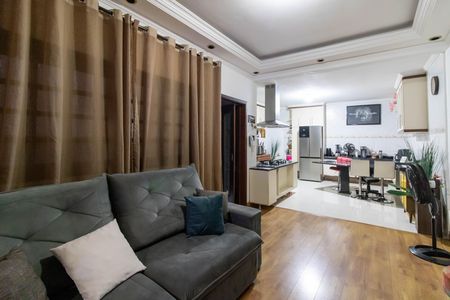 Casa à venda com 125m², 2 quartos e 2 vagas Casa à venda com 125m², 2 quartos e 2 vagasSala