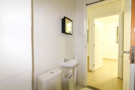 Apartamento para alugar com 42m², 2 quartos e 1 vaga Apartamento para alugar com 42m², 2 quartos e 1 vagaBanheiro