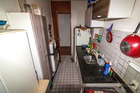 Apartamento à venda com 54m², 2 quartos e 1 vagaCozinha e Área de Serviço