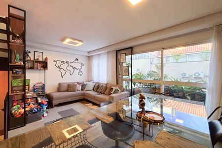 Casa de condomínio à venda com 240m², 3 quartos e 3 vagas Casa de condomínio à venda com 240m², 3 quartos e 3 vagasSala