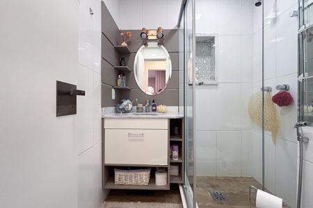 Casa de condomínio à venda com 240m², 3 quartos e 3 vagas Casa de condomínio à venda com 240m², 3 quartos e 3 vagasBanheiro Social