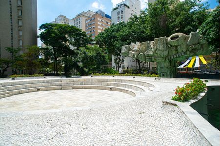 Apartamento à venda com 220m², 3 quartos e 3 vagas Apartamento à venda com 220m², 3 quartos e 3 vagasÁrea comum - Jardim