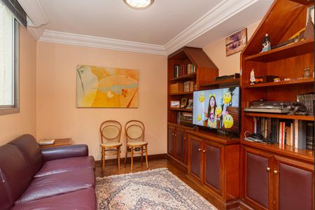 Apartamento à venda com 220m², 3 quartos e 3 vagas Apartamento à venda com 220m², 3 quartos e 3 vagasSala de TV