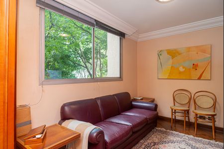 Apartamento à venda com 220m², 3 quartos e 3 vagas Apartamento à venda com 220m², 3 quartos e 3 vagasSala de TV