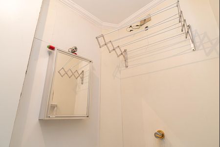 Apartamento à venda com 220m², 3 quartos e 3 vagas Apartamento à venda com 220m², 3 quartos e 3 vagasBanheiro de Serviço
