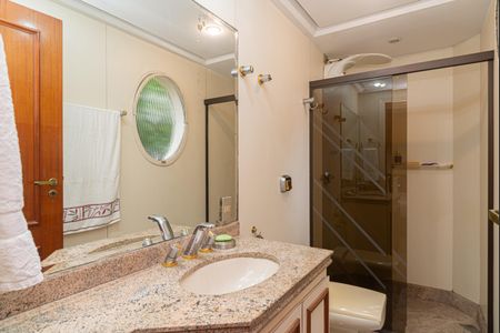 Apartamento à venda com 220m², 3 quartos e 3 vagas