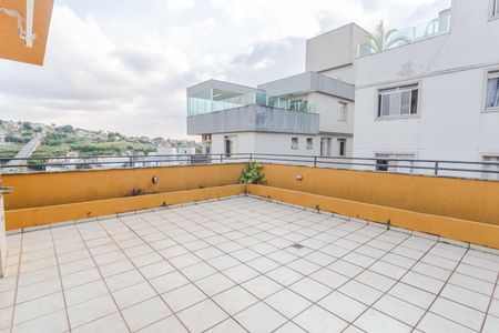 Apartamento à venda com 170m², 4 quartos e 2 vagas Apartamento à venda com 170m², 4 quartos e 2 vagasCobertura