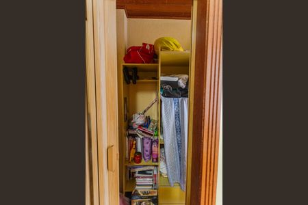 Apartamento à venda com 170m², 4 quartos e 2 vagas Apartamento à venda com 170m², 4 quartos e 2 vagasCloset da Suíte 1