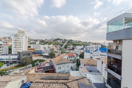 Apartamento à venda com 170m², 4 quartos e 2 vagas Apartamento à venda com 170m², 4 quartos e 2 vagasVista da Cobertura
