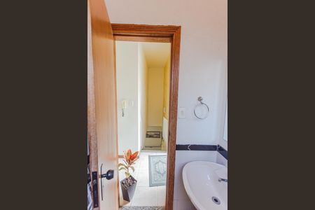 Apartamento à venda com 170m², 4 quartos e 2 vagas Apartamento à venda com 170m², 4 quartos e 2 vagasBanheiro Social na Cobertura