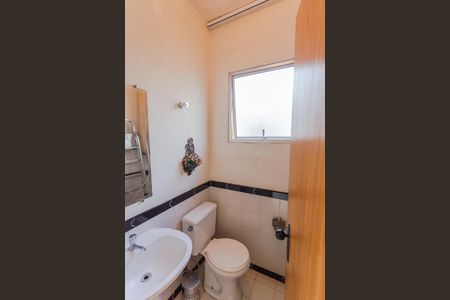 Apartamento à venda com 170m², 4 quartos e 2 vagas Apartamento à venda com 170m², 4 quartos e 2 vagasBanheiro Social na Cobertura