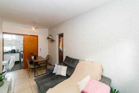 Sala de apartamento à venda com 2 quartos, 50m² em Colégio Batista, Belo Horizonte