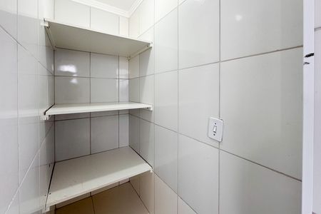 Apartamento para alugar com 70m², 2 quartos e sem vagaDespensa